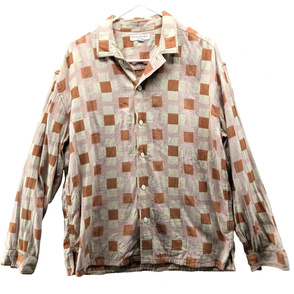 Banana Republic Relaxed Fit Textured Cotton Resort Shirt Mens M Beige Tan Check